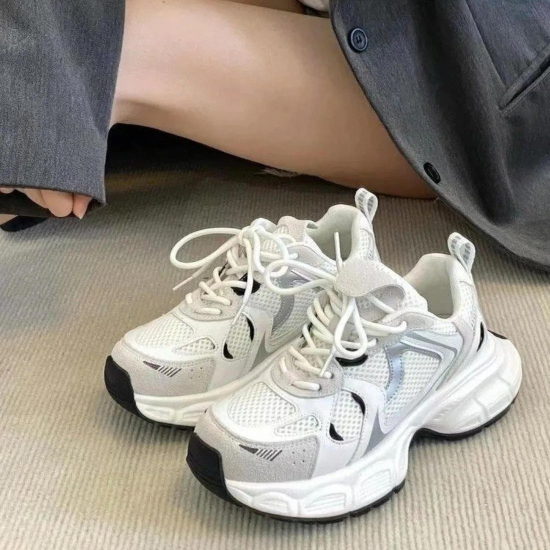 

2025 Mesh Breathable Shoes for Women Sports Running Casual Ladies Fitness Vulcanize Shoes Baskets Women's Luxary Sneakers