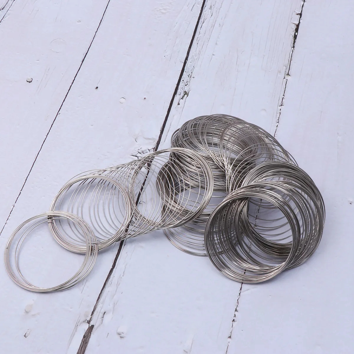 fio-de-aco-prateado-com-memoria-300-lacos-55mm-fosco-para-pulseiras-aneis-materiais-para-fabricacao-de-joias-diy-e-micangas