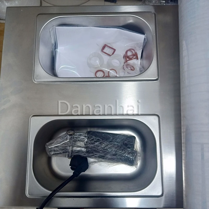 

Мороженица из нержавеющей стали 2026 года на три вкуса, портативная, легко переносимая, для домашнего использования