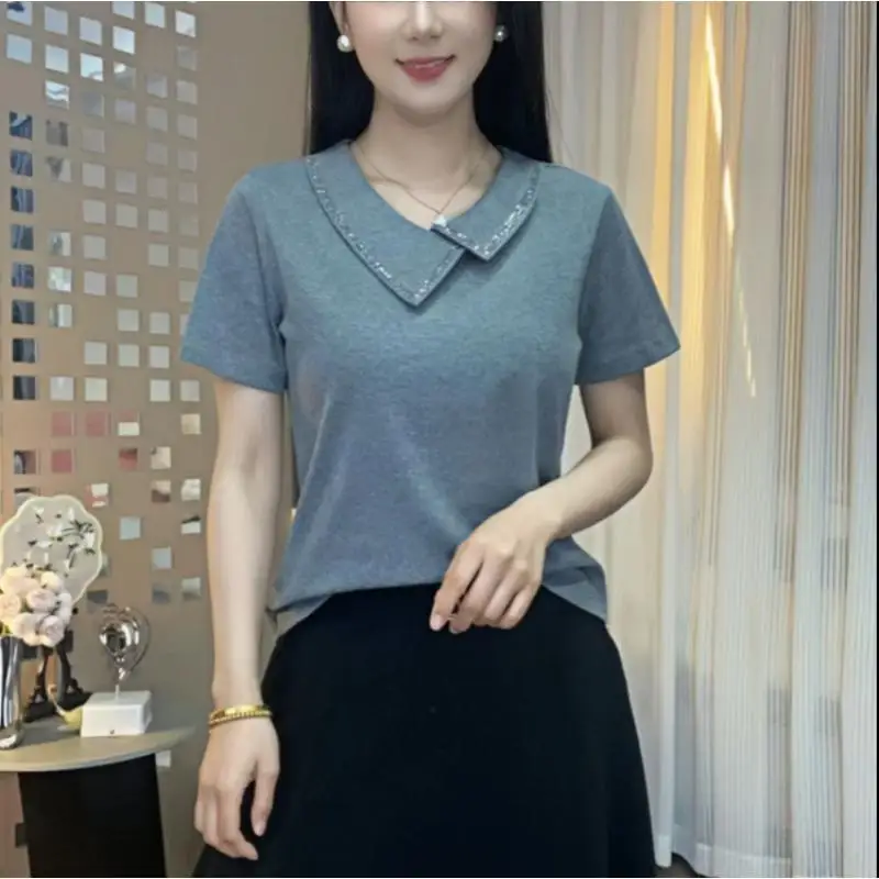 المألوف المرأة التلبيب الرقبة قميص الخامس الرقبة قصيرة الأكمام تي شيرت نمط غير رسمي الشيخوخة الحد الصيف وصول جديد