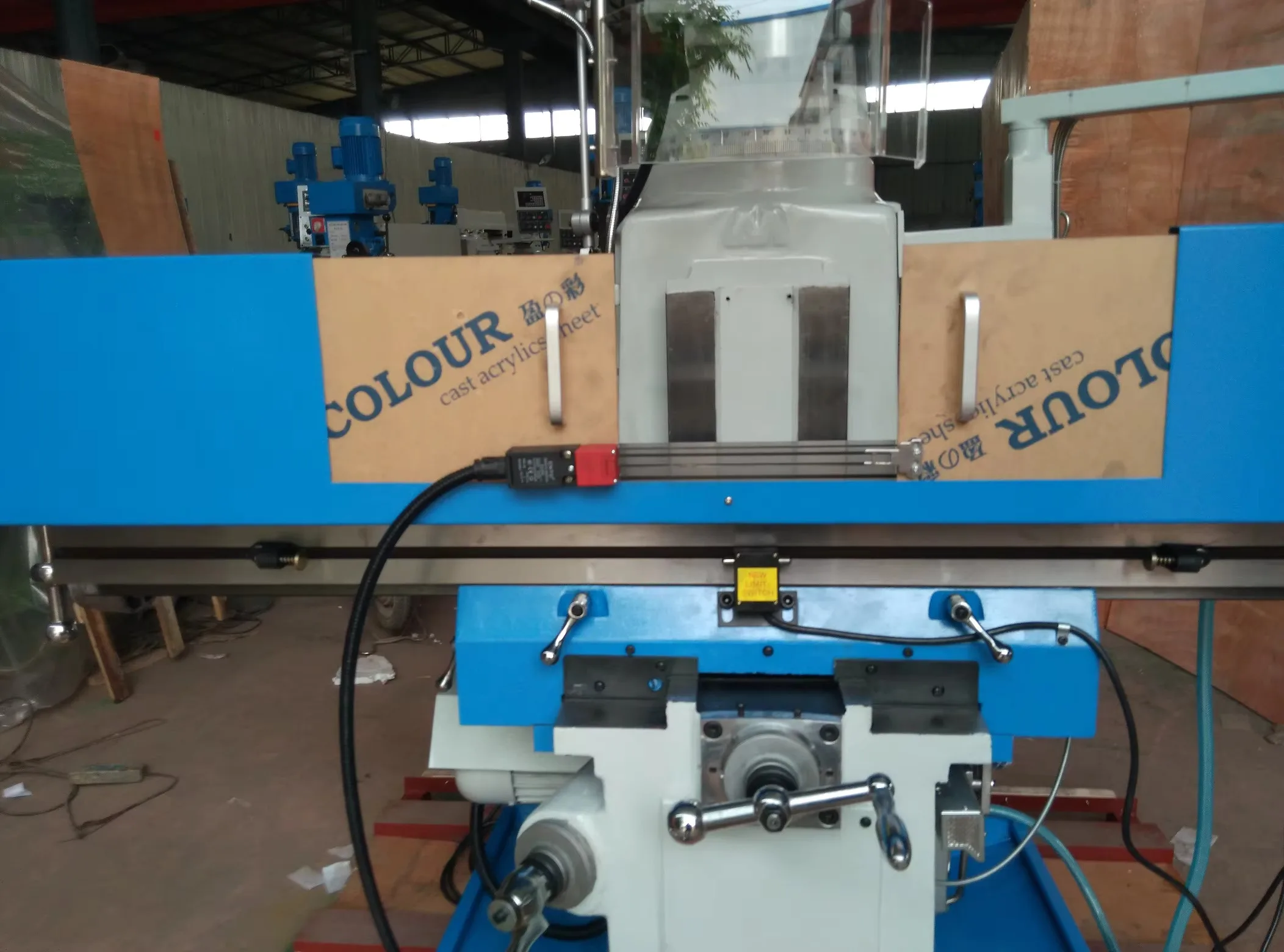 X6330 Torreta vertical con función metálica resistente Milg Hine