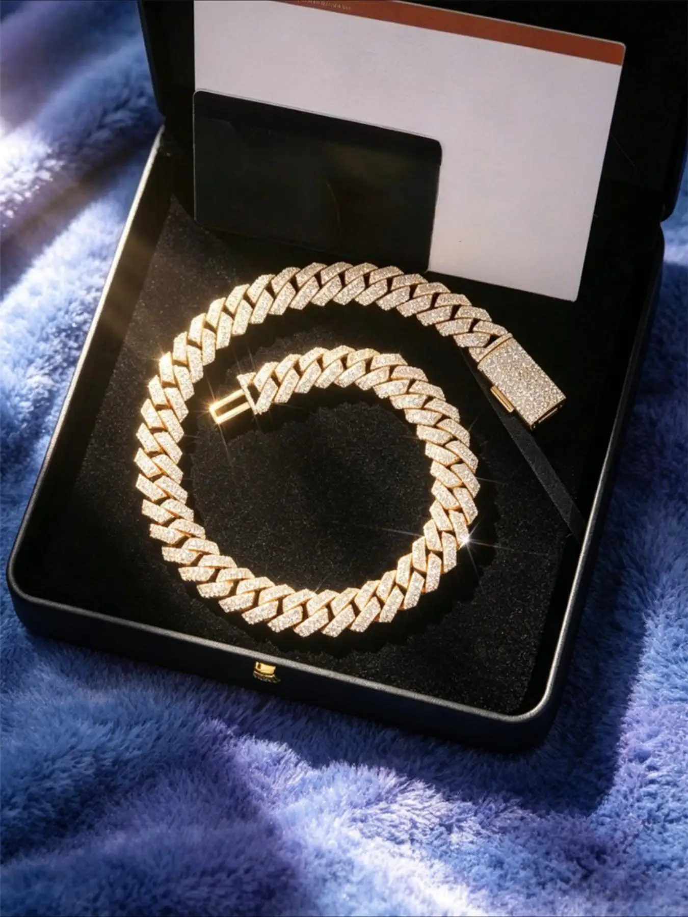 Hip Hop Luxury Rapper Custom Cuban Chain with Diamonds Miami Style Full Diamond 20mm Cuban Chain, Fashion Trend Hip Hop Jewelry