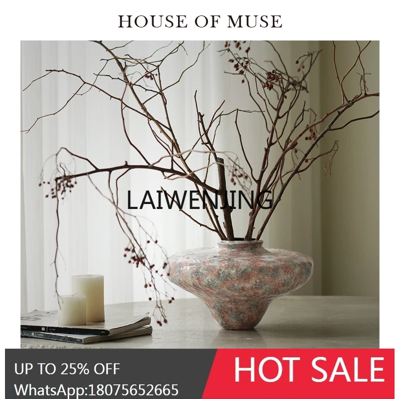 

The Mountains Are Long" Vintage Ceramic Vase Creative Tabletop Ornament