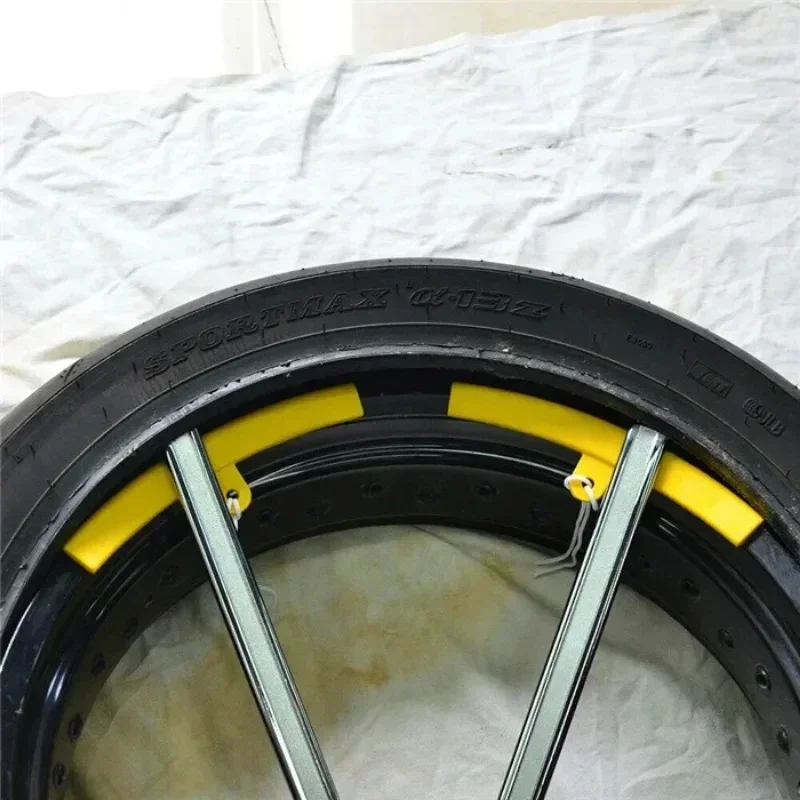 1-5Pcs Car Wheel Guard Rim Protect Red Bicycle Car Wheel Rim Protector Tyre Changer Guard Universal Tire Change Protection Tool