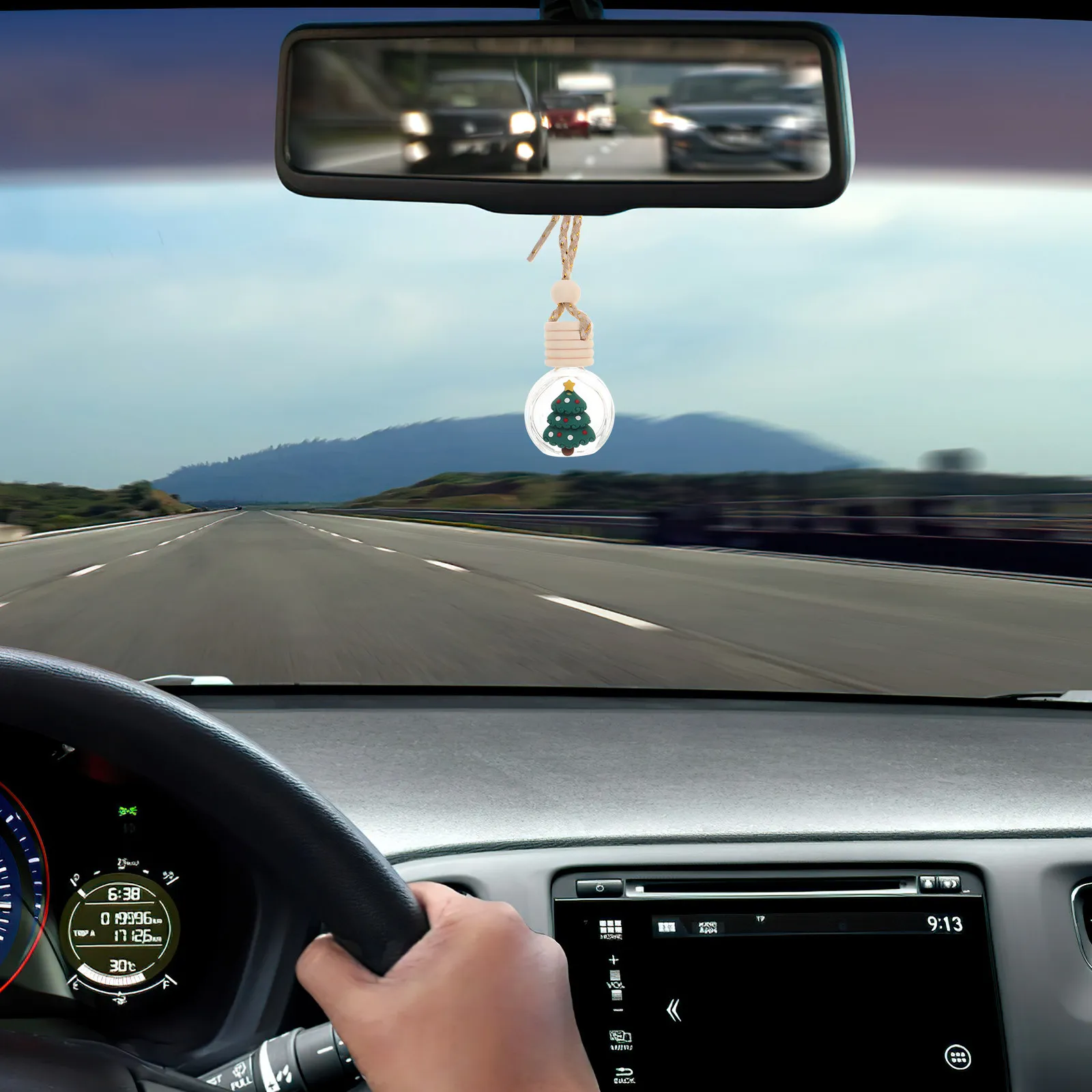 

4Pcs Air Freshener Hanging Bottle Christmas Scent Diffuser Pendant for Car Rearview Mirror Aromatherapy Decoration