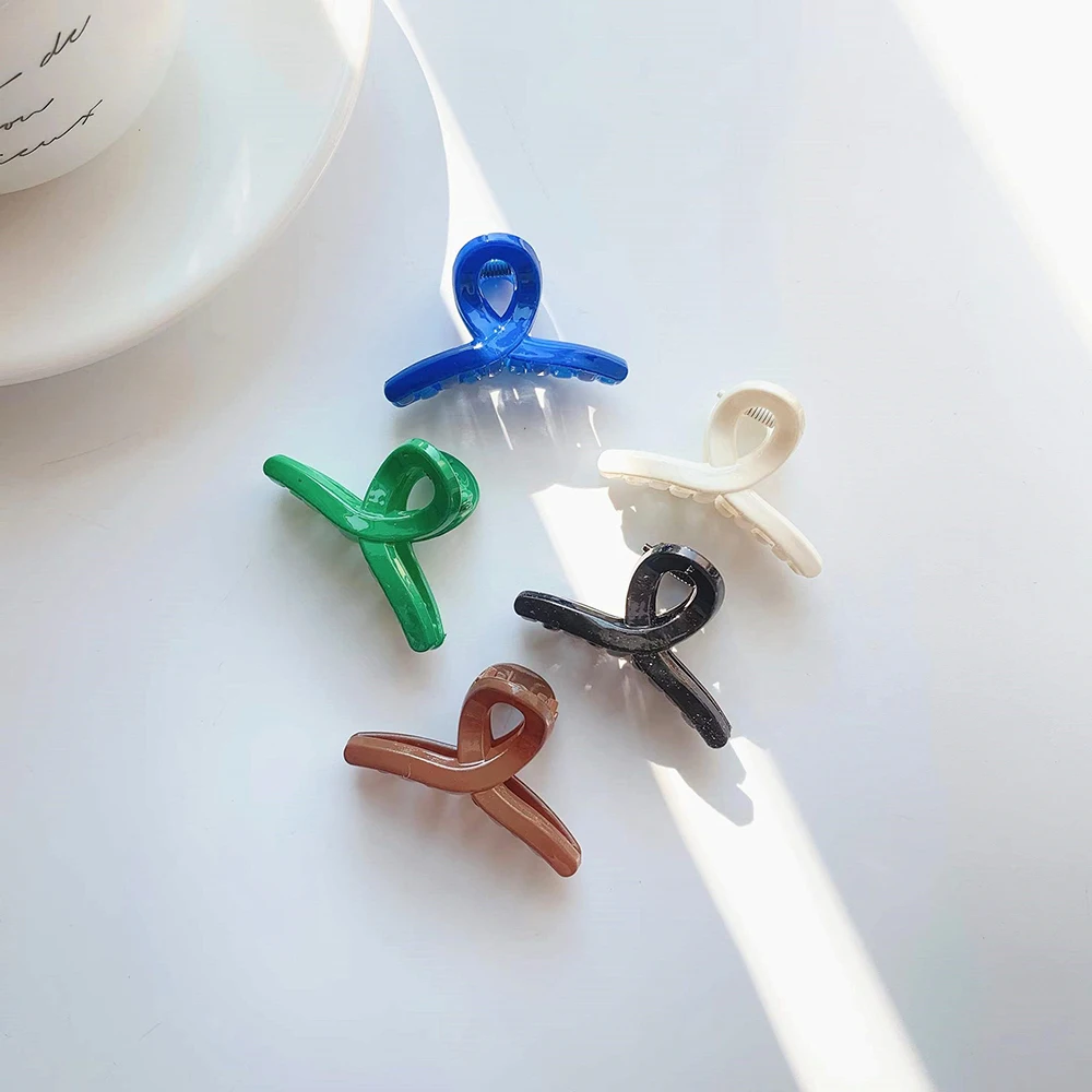2022 New Klein Blue Mini Claw Clip Acrylic Small Hair Clip Children's Fringe Clip Shark Clip Lovely Hair Accessories  