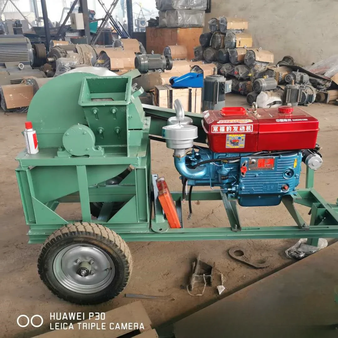 Forced feeding wood scrap slat crusher, corncob straw crusher, bamboo sawdust crusher