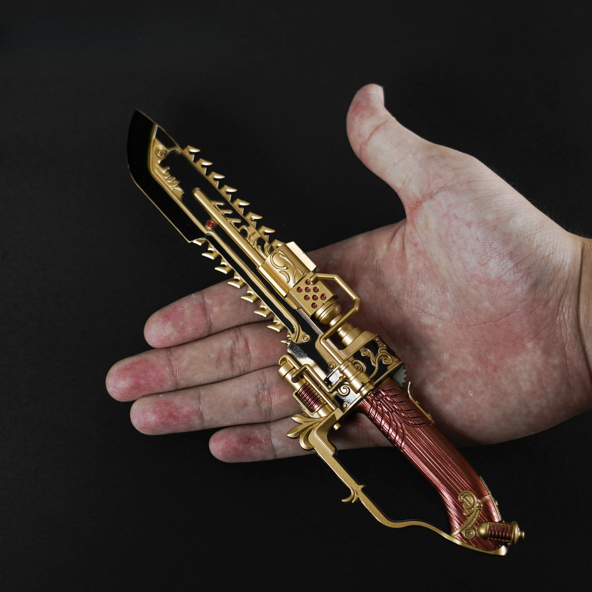 15 cm Delta Operation Gioco Lama per sega a catena Puntelli Modello Periferiche di gioco Ornamenti per il desktop Collezione Artigianato Regalo Giocattolo per bambini