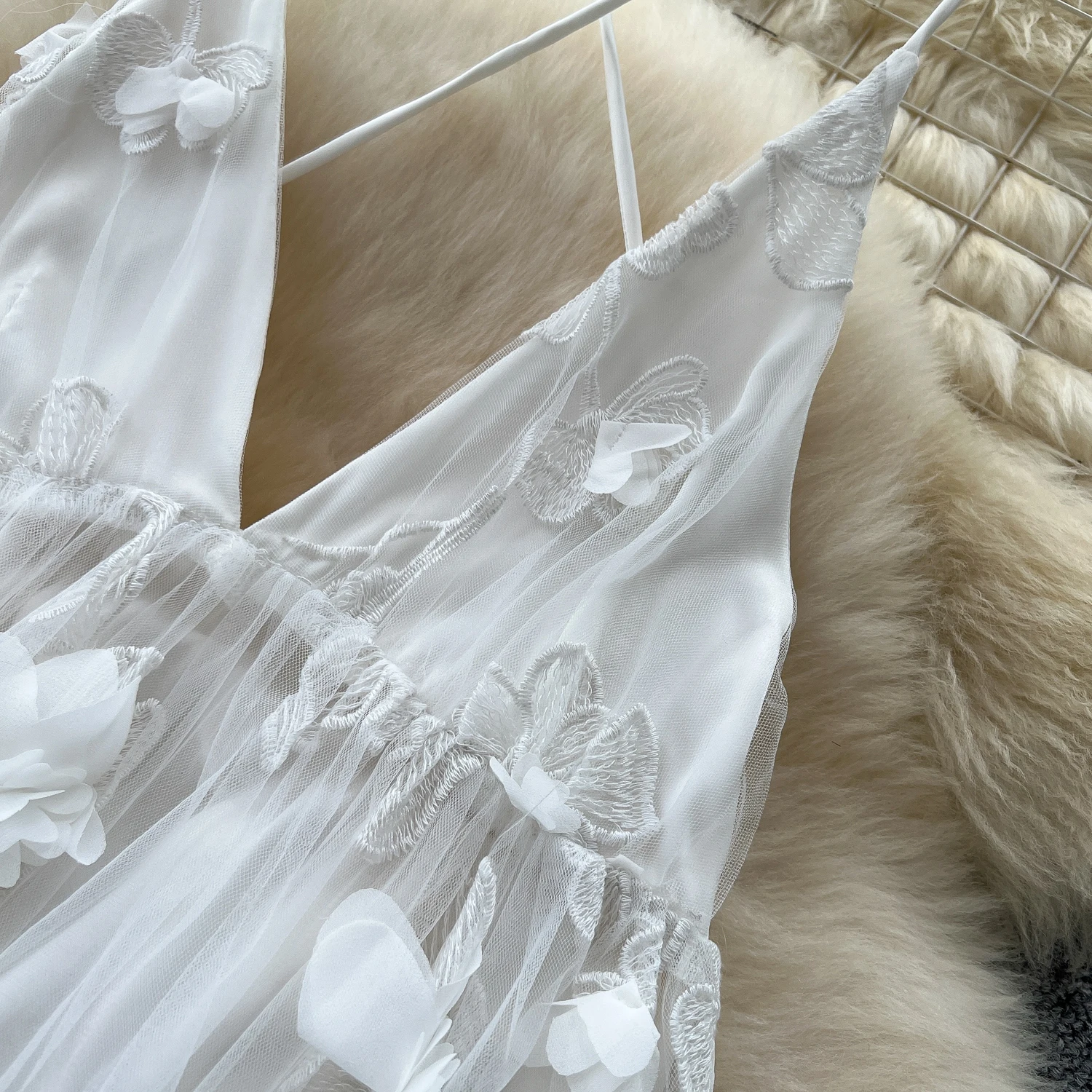 シックなヴィンテージ立体メッシュノースリーブエレガントな妖精韓国ファッション自由奔放に生きるサンドレス女性服