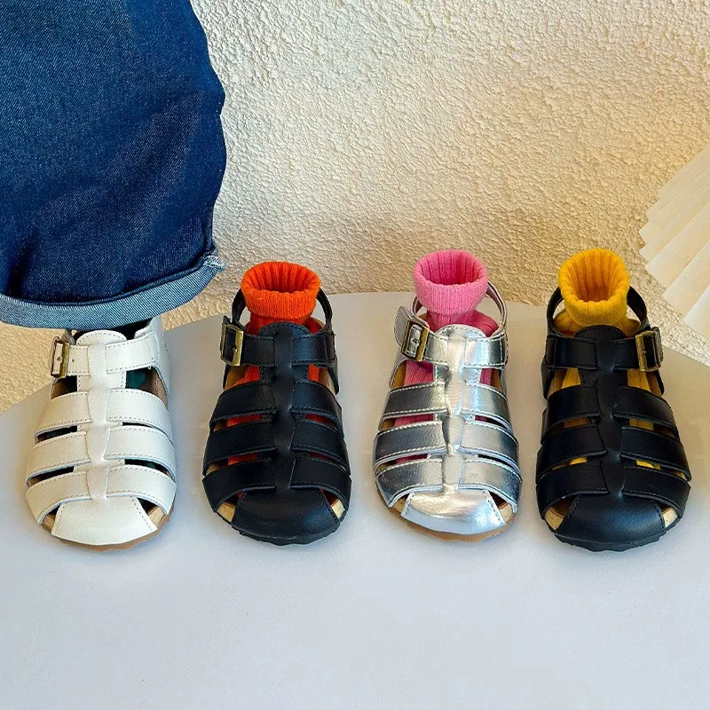 

Kids Casual Sandals Korean Style Versatile Boys Girls Beach Shoes Non-slip 2026 Summer Children Casual Shoes Soild Color Trendy
