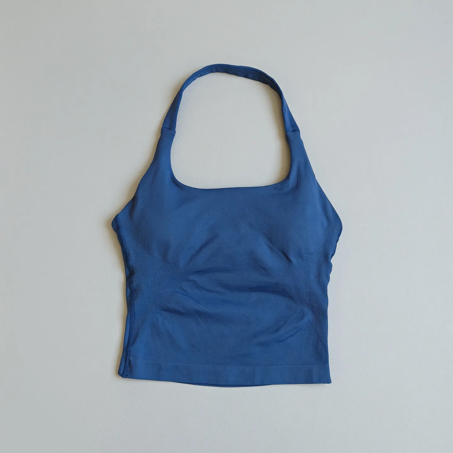 Nahtloser Neckholder-Sport-BH mit schönem Rückendesign, Push-up, stoßfest, schnelltrocknend, atmungsaktiv, schlank geschnittenes Yoga-Oberteil für den Außenbereich. – Detail 10