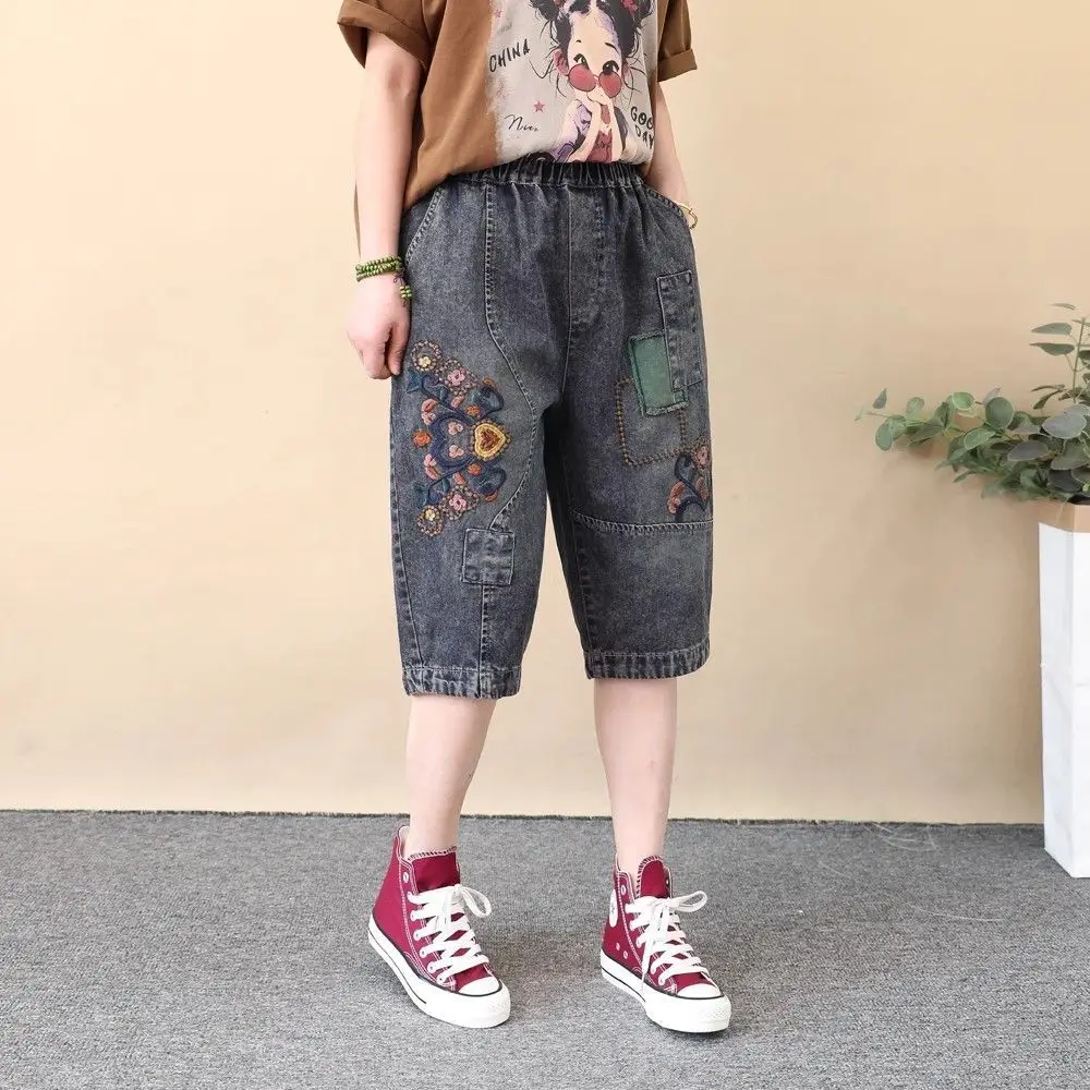 

Vintage Ethnic Style Embroidered Denim Capris Pants for Women 2025 Summer Loose high waist harem jeans female calf length pants