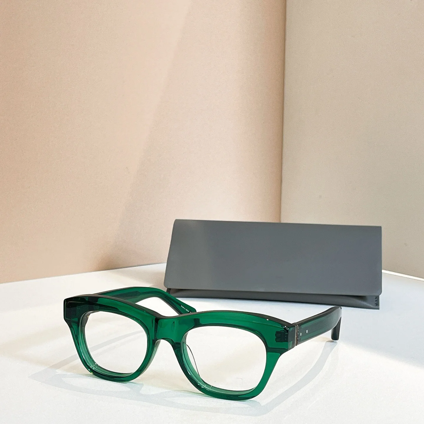 

Belight Optical Japan Design Ultra Thick Handmade Italy Acetate Industrial Style Acetate Eyeglasses Prescription Lens M1027