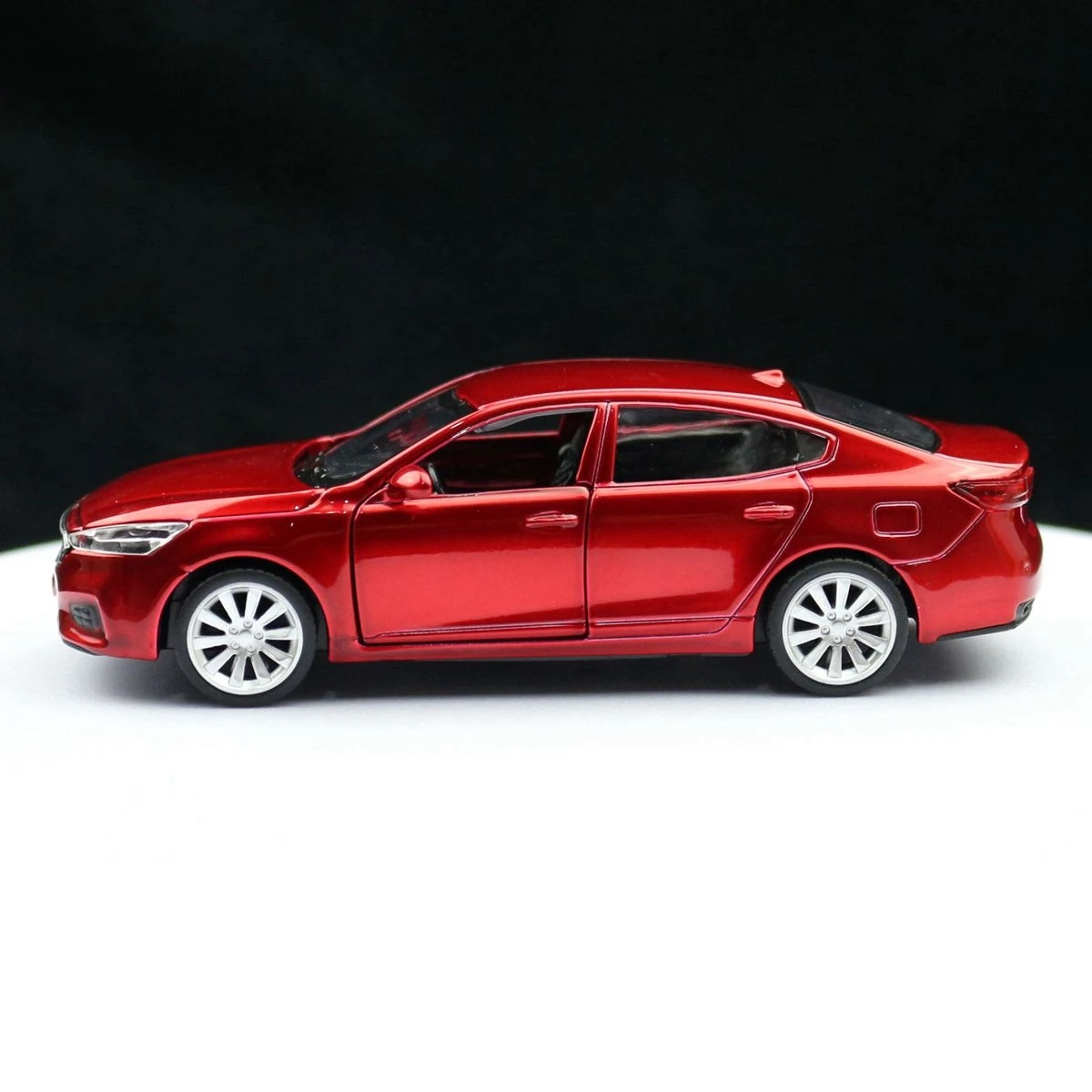 1/43 KIA K7 Toy Car Model For Children MSZ CCA Diecast Alloy Sedan Vehicle Miniature Pull Back Collection Gift For Kid Boys