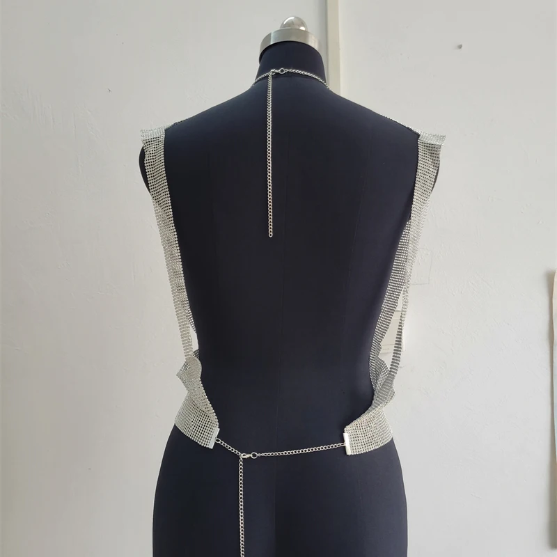 Street Style 2025, Sommer, glänzendes Strass-Crop-Top für Damen, Metall, ärmellos, modische Tank-Tops, Cruz сoji, Luxus-Frauenkleidung – Detail 6