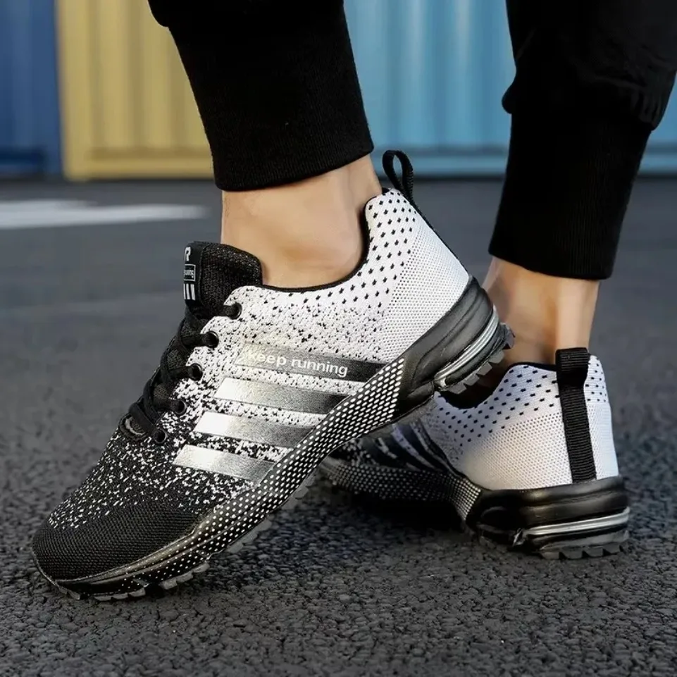 New Men's and Women's Flying Mesh Surface Spring Summer Breathable Casual Sports Shoes Flat Vulcanized Couple Running Big Size