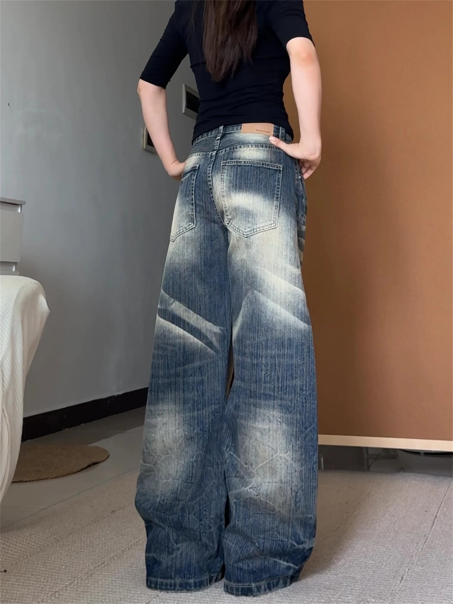 Women's Gradient Wash Oversized Wide Leg Denim Jeans Vintage Faded Whiskering Baggy Silhouette Retro Streetwear Ladies Pants