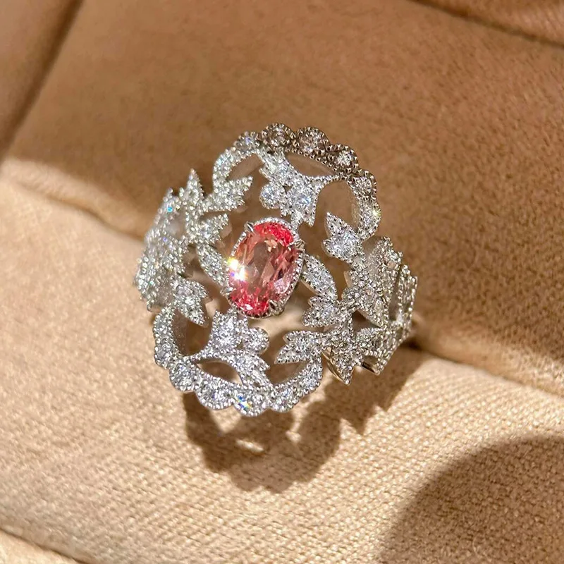 Bagues en dentelle ajourées rétro romantiques incrustées de diamants pour femmes, avec un design étincelant, bague de fiançailles haut de gamme, bijoux cadeau
