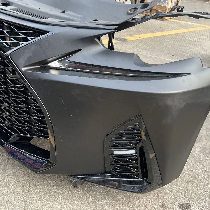 Auto spare parts body kit parts with grille car bumper assembly parts For IS200T IS300H IS350 2013-2020 4