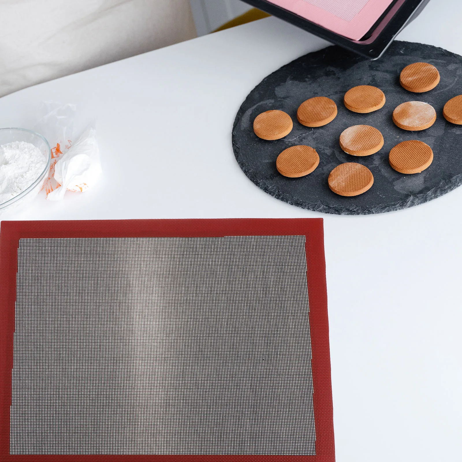 

Non Stick Silicone Baking Mat Heat Resistant Oven Sheet Pastry Bake Liners Bread Baking Pad Heat Resistant Oven Mat