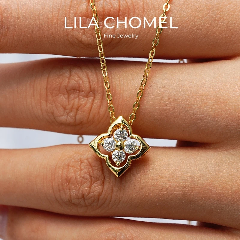 

Family Christmas Gift 18K Gold Girl Birthday Necklaces 0.9CT Moissanite Diamond Women Valentine's Day Four Leaf Clover Pendant