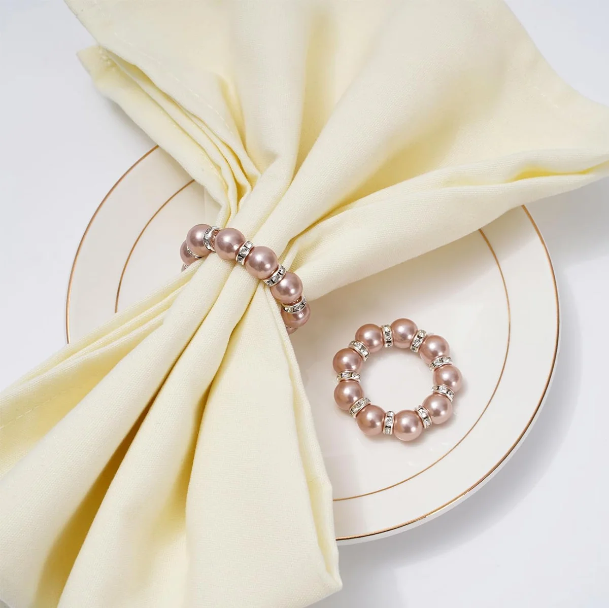 10/30 Pack Pearl Napkin Rings – Elegant Faux Pearl Fashion Napkin Rings, Elastic Design, White Napkin Rings with Rhinestones, Suitable for Weddings, Formal Dinners, and Various Parties