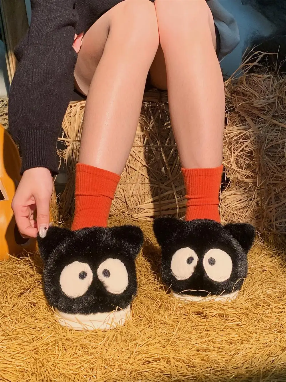 

Man Women Cotton Slippers Funny Instagram Big Eyes Black Cat Home Slippers Casual Winter Soft Soled Indoor Household Slippers