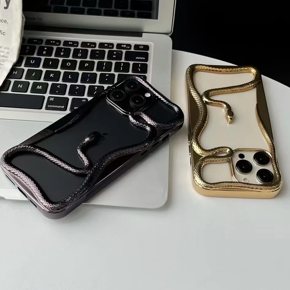 Fashion Snake Pattern Case For iPhone 16 Pro Max 15 17 Pro Luxry Plating Hollow Out Cover For iPhone 13 12 11 Transparent Cover