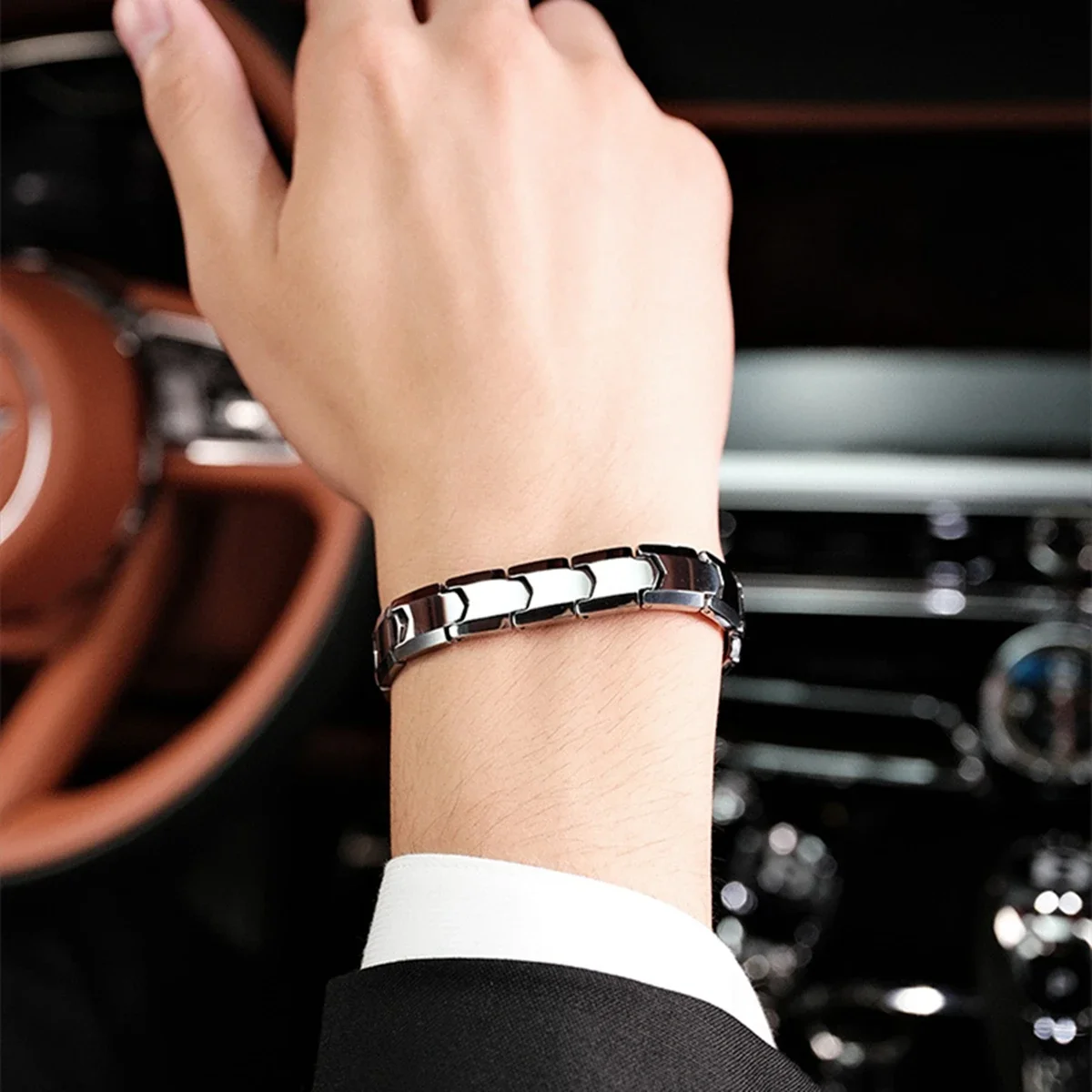 ARADOO Titanium Steel Hematite Therapy Bracelets Men\'s Arrow Stainless Steel Magnetic Link Bracelet