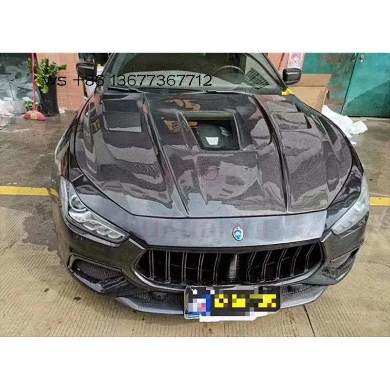 

Used 14-17 Ghibli's New Product YL Style Carbon Fiber Transparent Engine Hood Body Kit