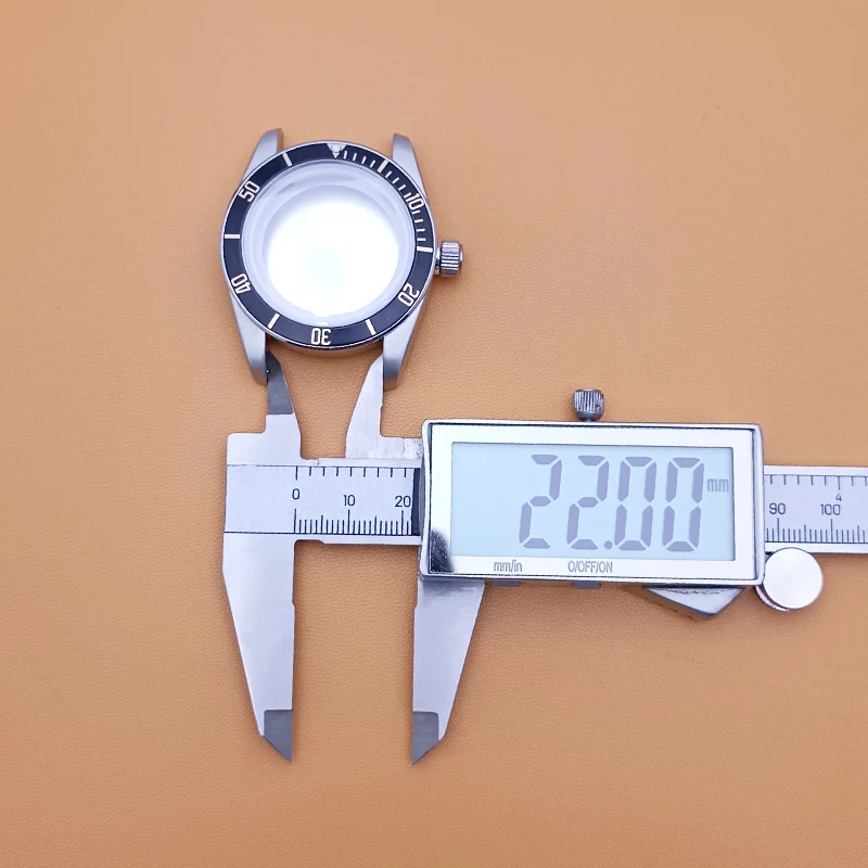 High-quality stainless steel watch case accessories for 46mm men's watch. Suitable for replacing the case of 8215 movement watch