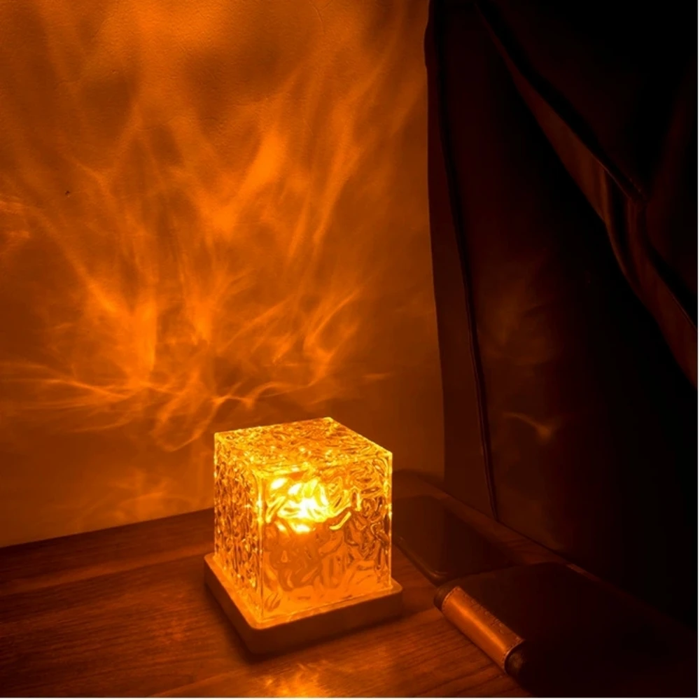 Imagem -02 - Dynamic Rotating Water Ripple Projector Crystal Night Light Lâmpada Cubo Colorido Led Table Light Home Decor 3d