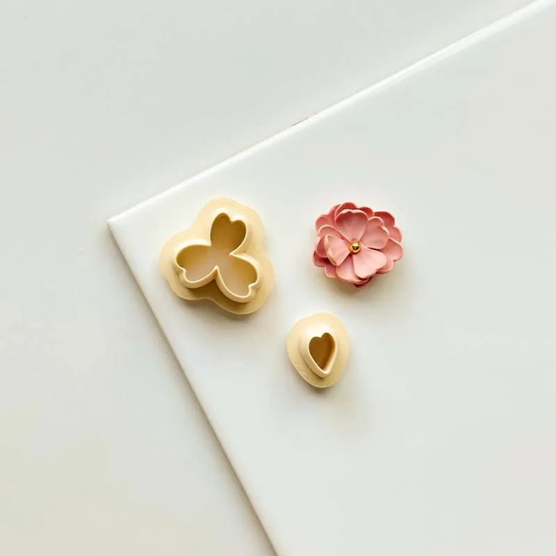 2Pcs/Set Three petals One petals Flower Leaf Polymer Clay Cutters Cutting Molds For Earrings Jewelry