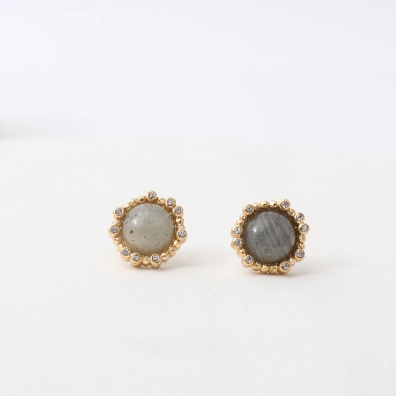 European and American Genius Designers Design Fashionable and Casual Mountain Stone Earrings