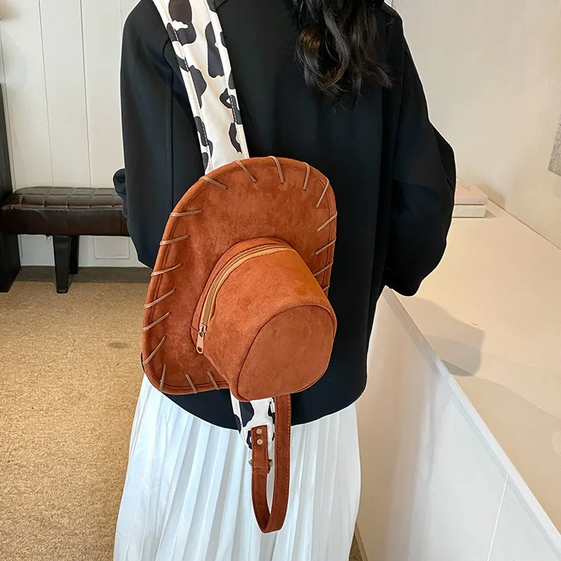 

Cowboy Hat Backpack，Cosplay Toy Costume Backpacks with Adjustable Length Shoulder Strap,Bag for Birthday Party Gift(Brown)