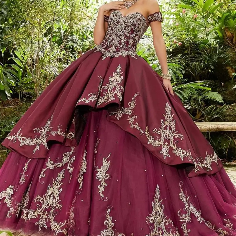 Sweet 15 Dresses Layered Skirt Prom Dress Metallic Crystalline Appliqued Ballgown Off The Shoulder Sweetheart Quinceanera Dress