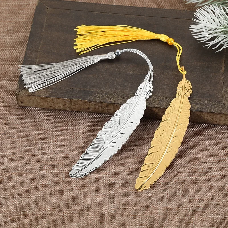 1 Pcs Retro Golden Feather Long Tassel Book Clip School Tool Creative Stationery Gift Student Metal Bookmark