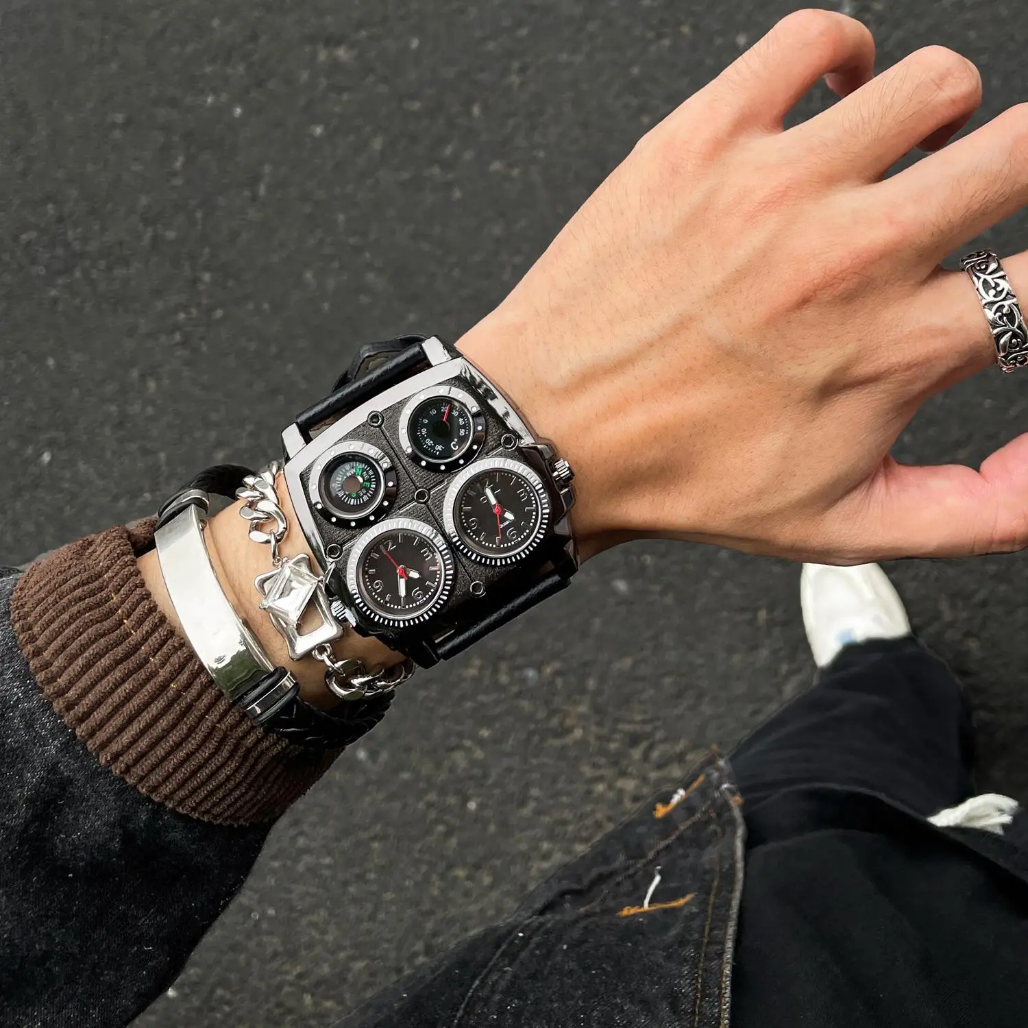 CILOA Men's Quartz Watch, Large Dial, Functional Sporty Design, Modern Casual Fashion Style, Dual Time Zone Display