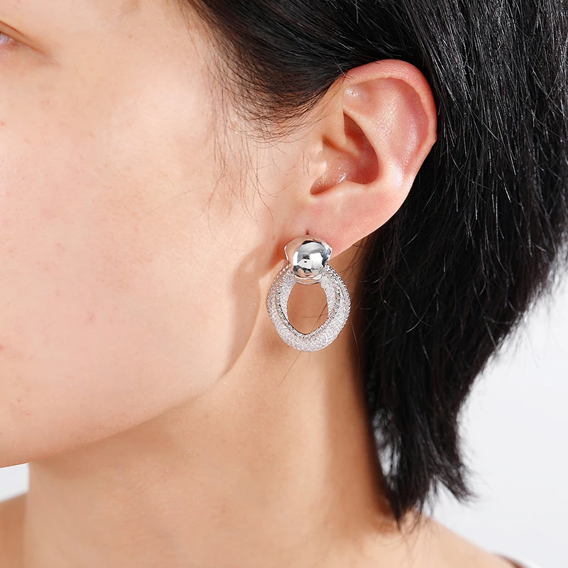 NEW Retro Geometric Navettes Clip on Earrings Metal Mesh and Rhinestone Earrings for Women Without Pierced  Fashion Jewelry 2022