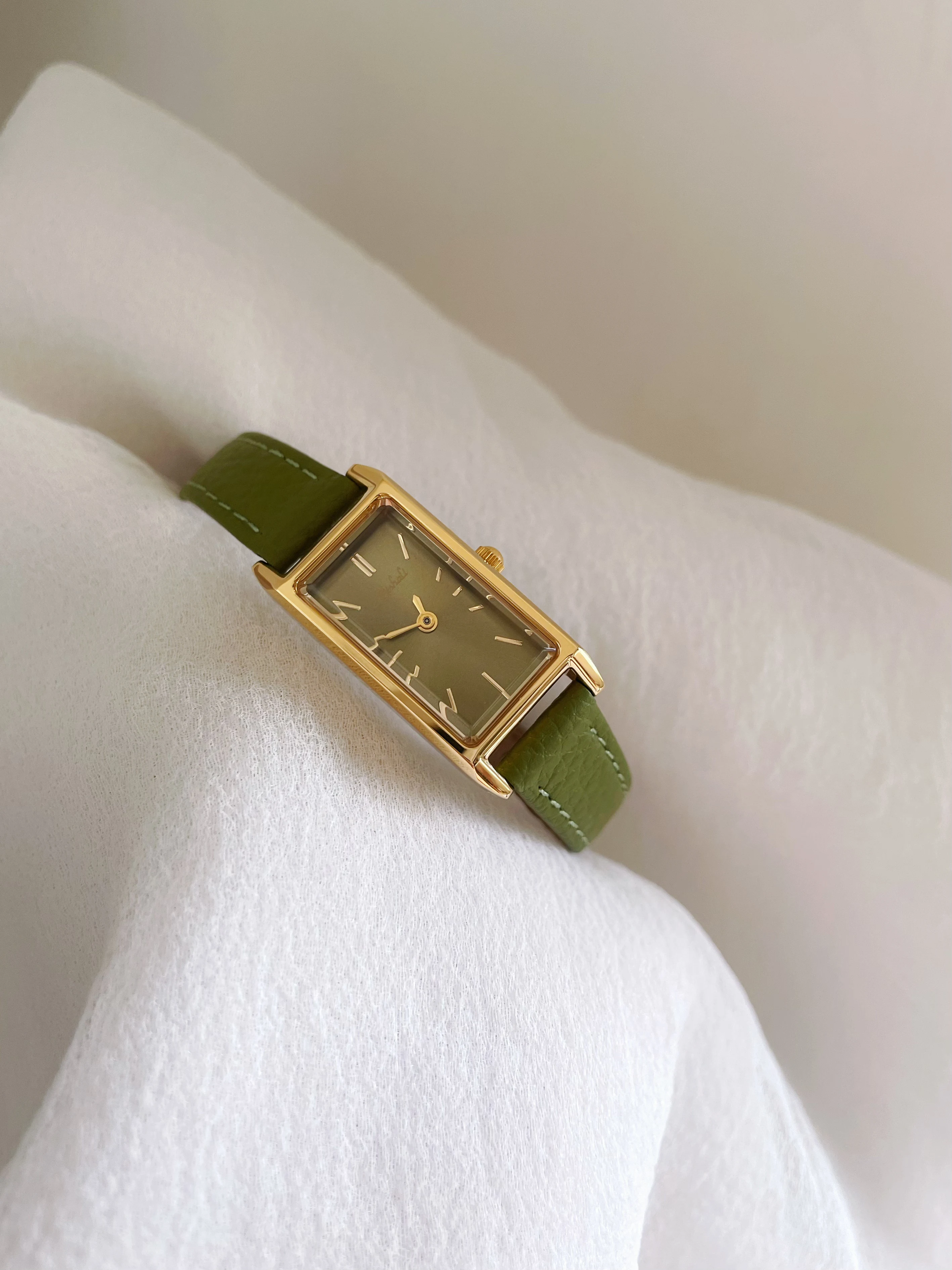 Fashion Green Retro Women's Watch Rectangular Leather Quartz Watch Daily Casual Wear Women's Watch Holiday Gift Box