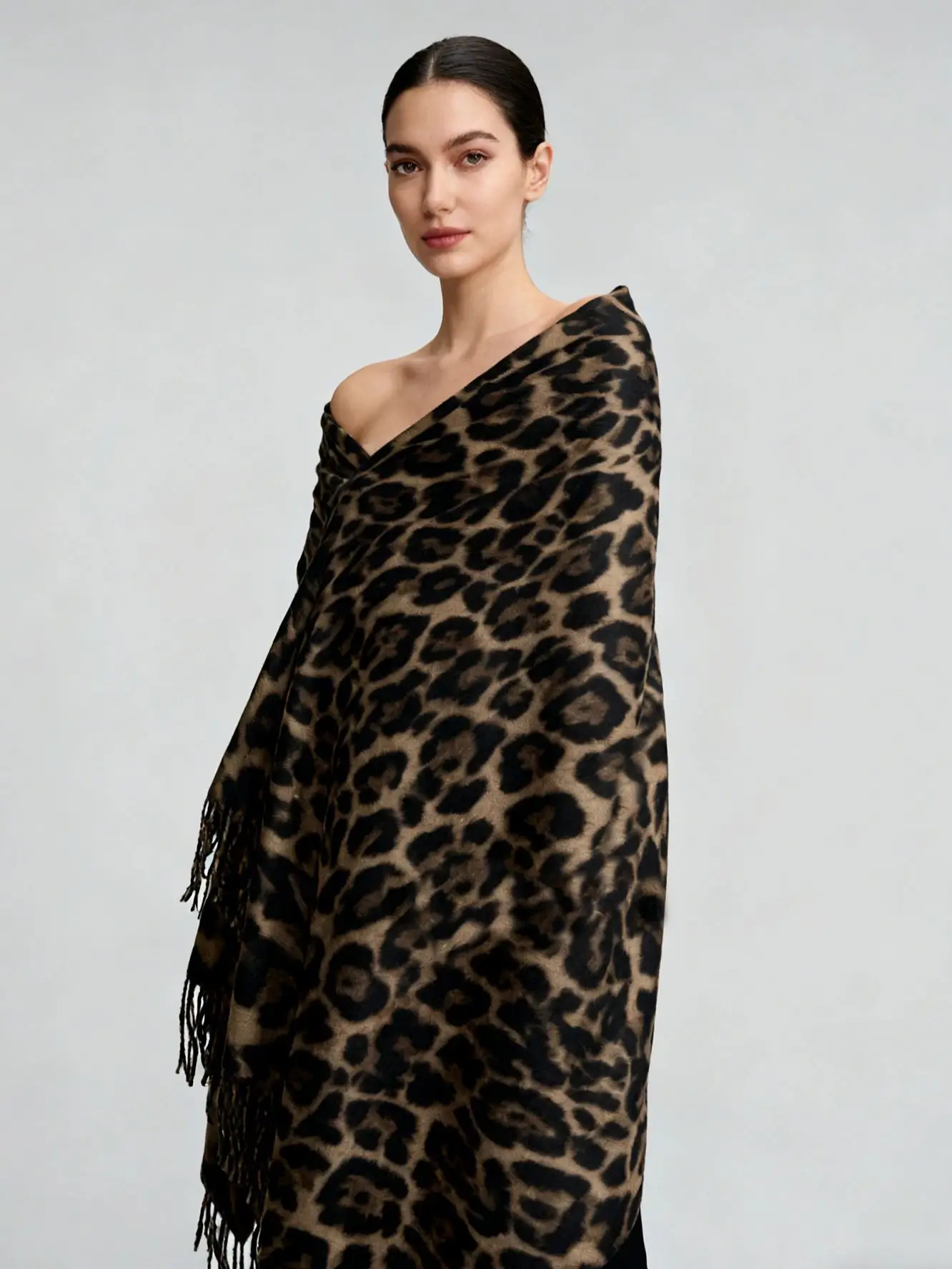 

Большой женский шарф с леопардовым принтом, мягкий дизайн с кисточками, осенне-зимний модный аксессуар, универсальная повседневная одежда