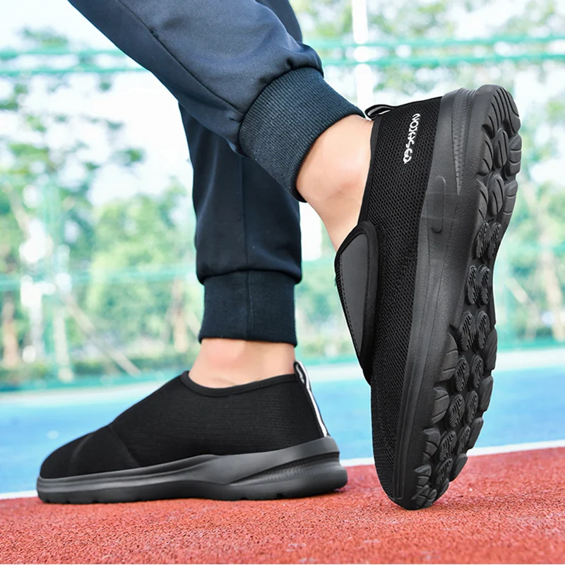 Diabetic Shoes for Men Wide Width Walking Shoes Slip-On Orthopedic Shoes for Swollen Feet Foot Pain Relief Cushion Sneakers