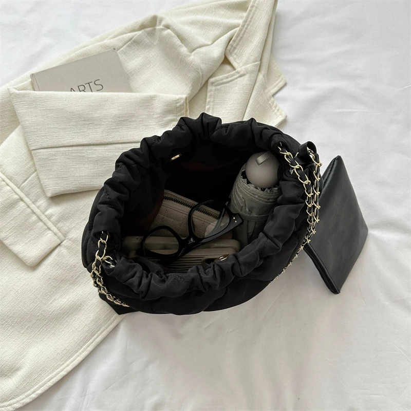 1 Piece Solid Color Shoulder Women\'s Bag fashion Lingge Chain Bucket Bag Work Commuter Bag