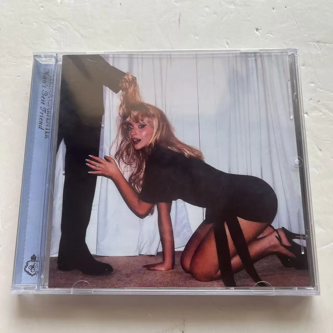 Pop sabrina carpinteiro música cd melhor amigo do homem álbum açúcar falando gravação de música cosplay walkman carro soundtracks caixa coleção