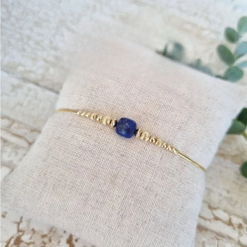 

Браслет из лазурита, камень рождения декабря; минималистичные украшения из синего золота; персонализированный подарок для женщин