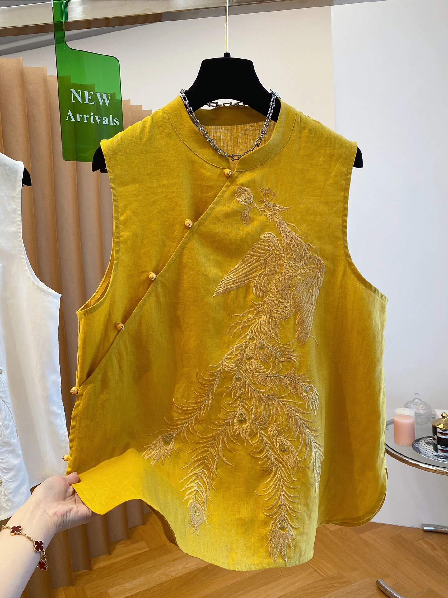 

New Chinese Sle Embroidered Linen Svel irt Women Summer Vintage Side Button Stand Collar Cotton Linen Top