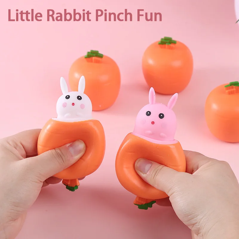 ของเล่นบีบแครอทแปลกใหม่และไม่ซ้ำใครเพื่อคลายเครียด ของเล่นบีบกระต่ายแครอทในรูปทรงแก้วเพื่อผ่อนคลายความเครียด