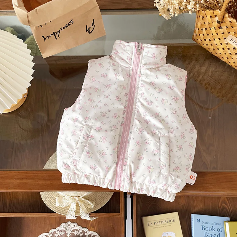 

2025 Winter Children 1-6Y Girl Vest Thicken Warm Catoon Printed Kids Baby Girl Waistcoats Reversible Sleeveless Toddler Girl Top