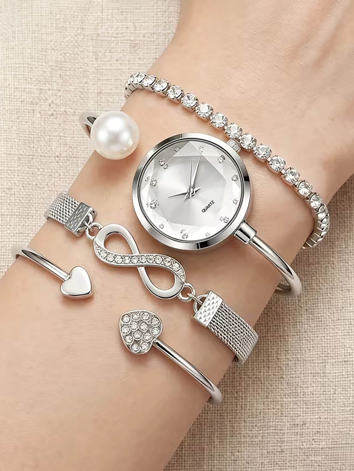 Silver Compact Bangle Quartz Watch Set with Embedded Bracelet Simple Mirror Design for Daily Wear Christmas Gift for Lovers