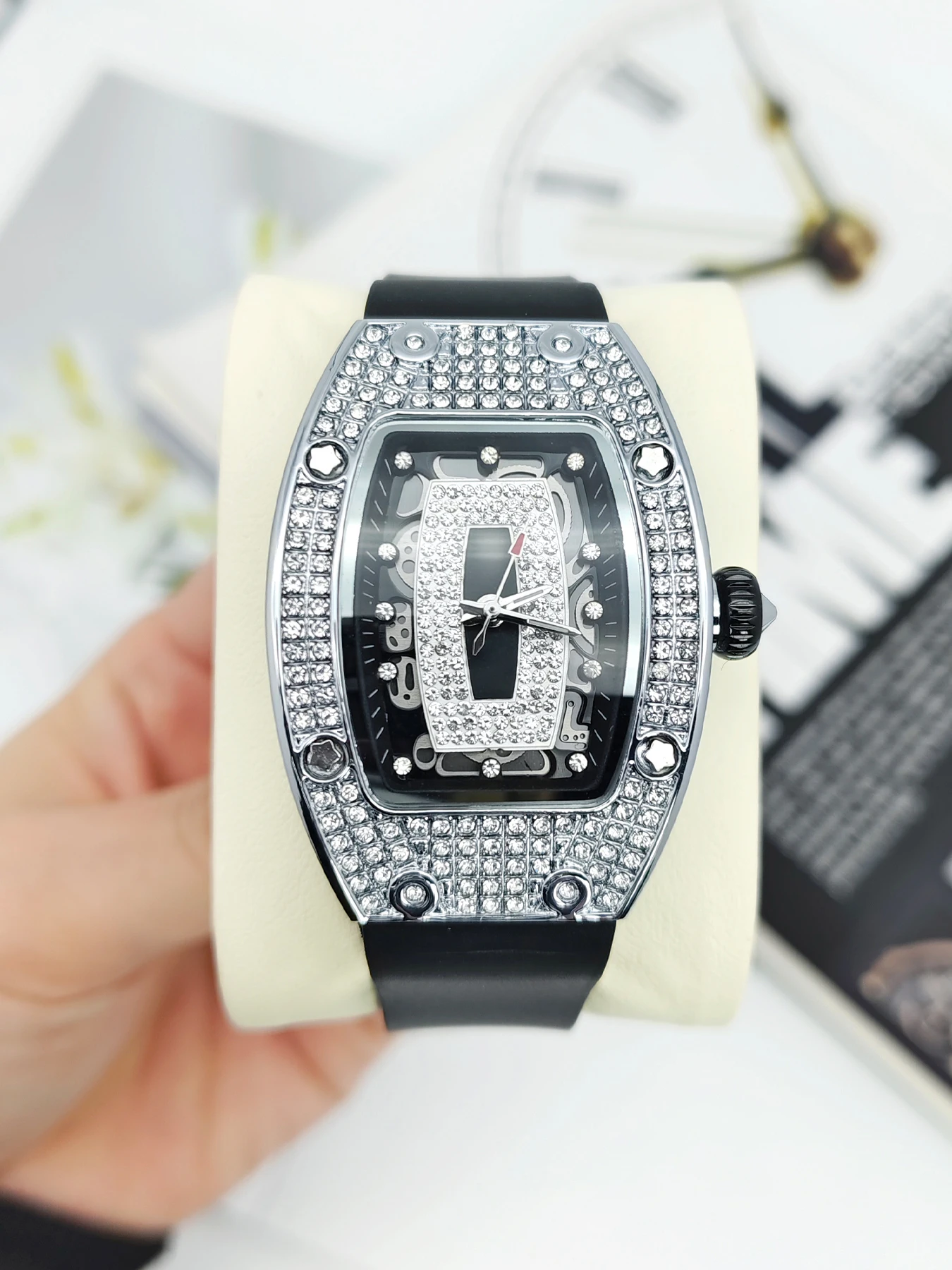 Trendy Full Diamond Women's Qu - Luxury Watch Value review and price
